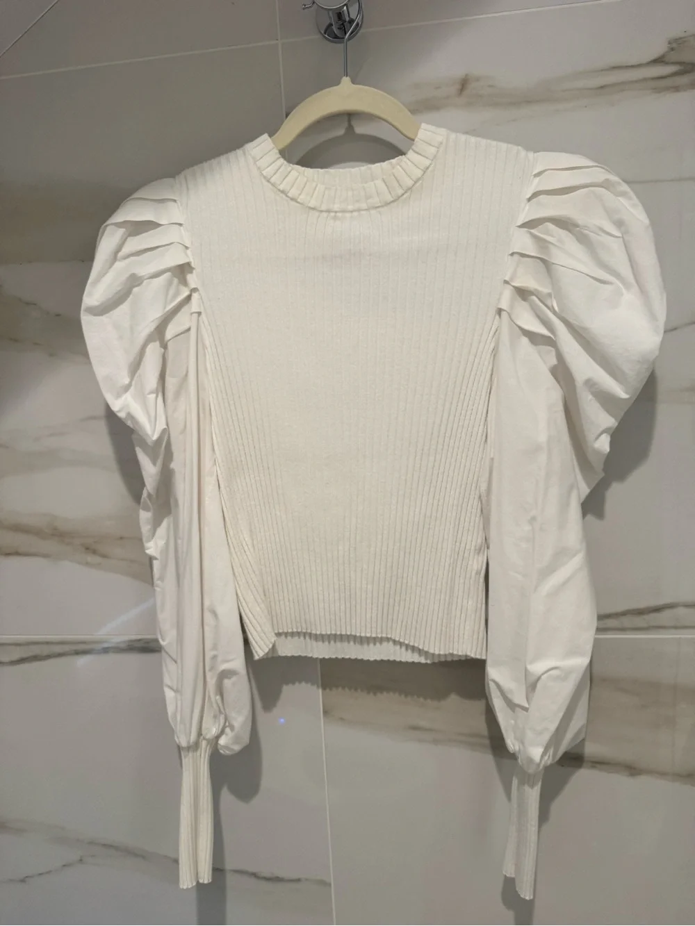 Zara white puff sleeve blouse-Med